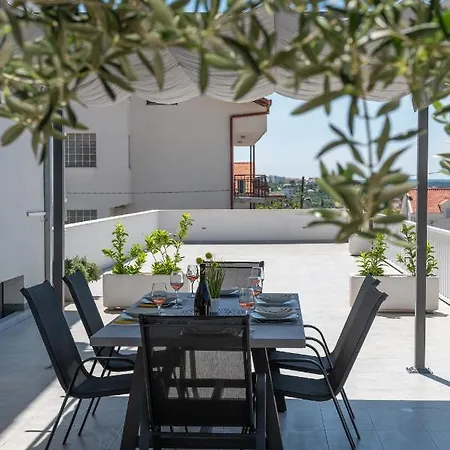 Apartmani Ville Vengo Trogir Exterior photo