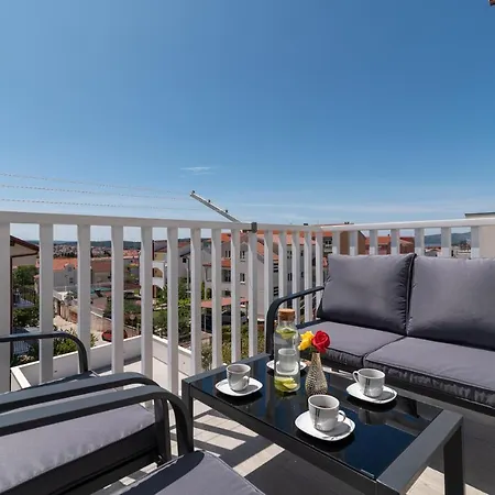 Apartmani Ville Vengo Trogir Exterior photo